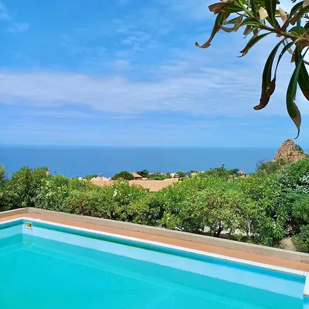 6 Beds With Common Swimming Pool In * Costa Paradiso