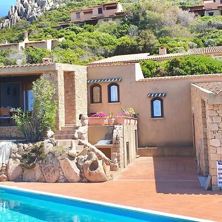 6 Beds With Common Swimming Pool In Costa Paradiso