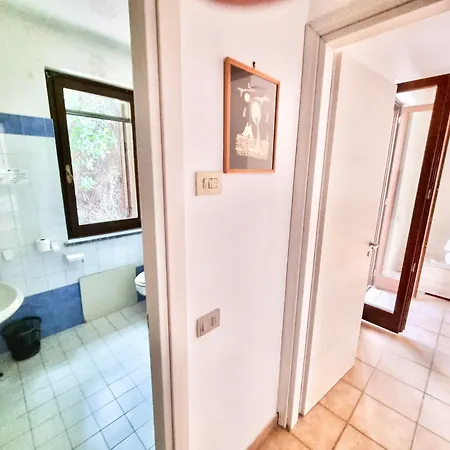 Villa 6 Beds With Common Swimming Pool In Costa Paradiso